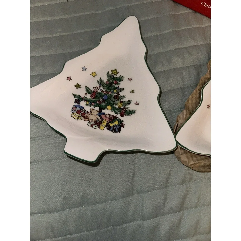 Nikko Christmastime Christmas Tree Shaped Plates Set 2 Vintage Ironstone Japan